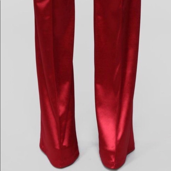 Red fashion nova flare pants - Picture 3 of 5
